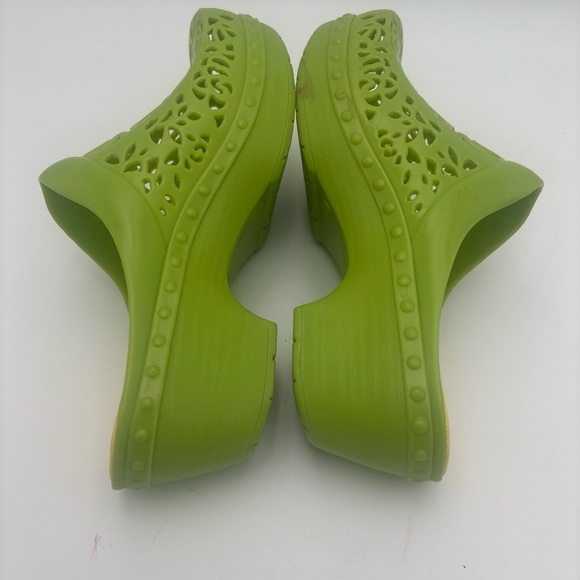 Dansko Bright Green Women's Clogs - Picture 8 of 10